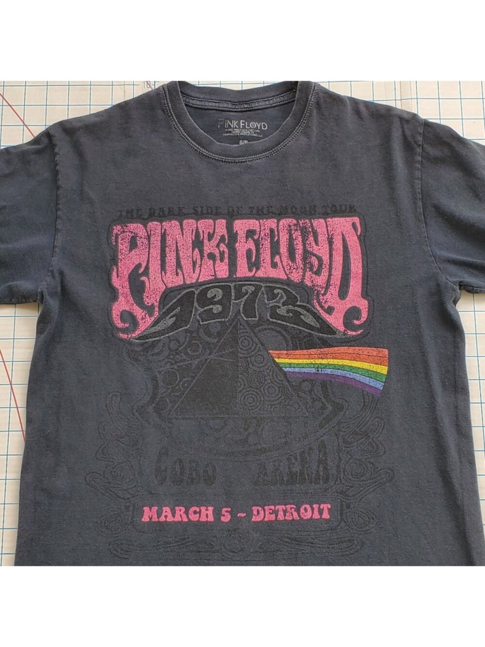 Pink Floyd 1973 March 5 Detroit Men's Size Small T-Shirt Grey Pink 2022 Cotton